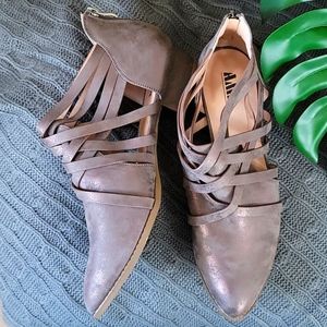 Size 11 - Ankle Boots, brown & copper shimmer